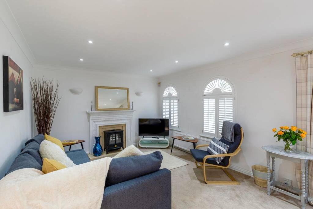 A Cheerful Three Bedroom House In Leafy Lytham Lytham St Annes Zewnętrze zdjęcie