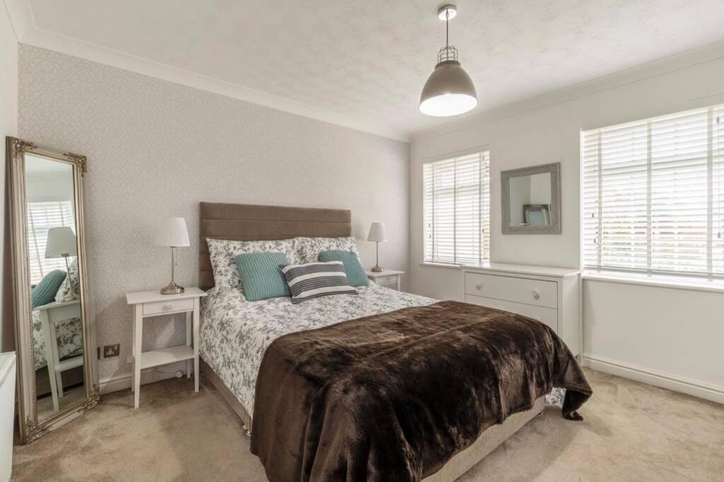 A Cheerful Three Bedroom House In Leafy Lytham Lytham St Annes Zewnętrze zdjęcie